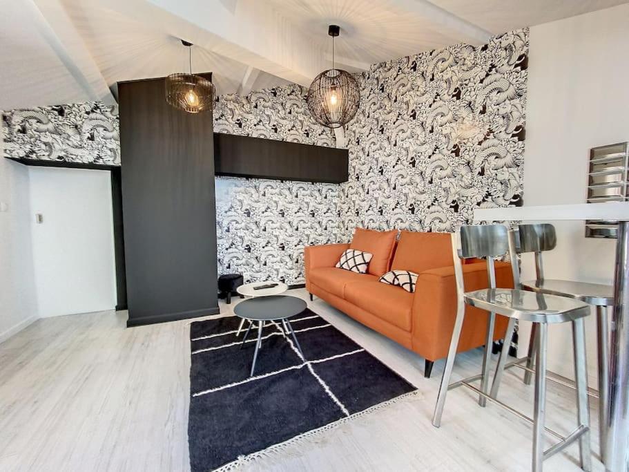 Bienvenue A La Tatoo Room Bourgoin-Jallieu ภายนอก รูปภาพ